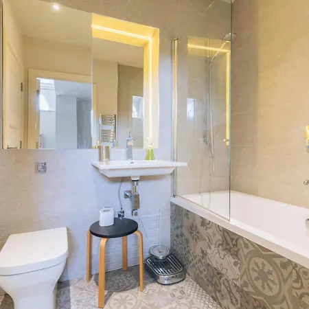 Modern & 2bd Flat - Broadmead Daire *