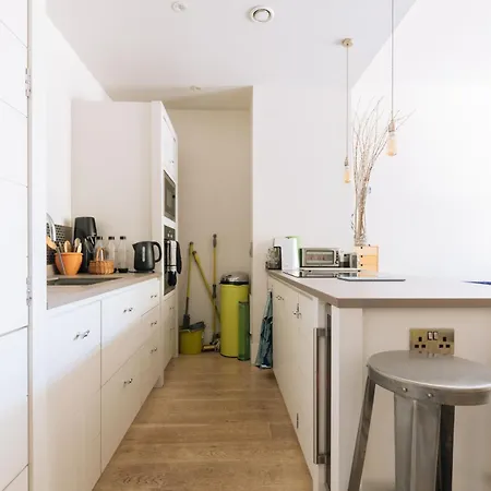 Modern & 2bd Flat - Broadmead * Бристоль